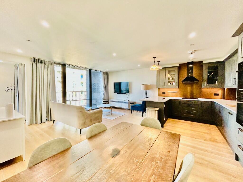 Main image of property: Emery Way, London, E1W