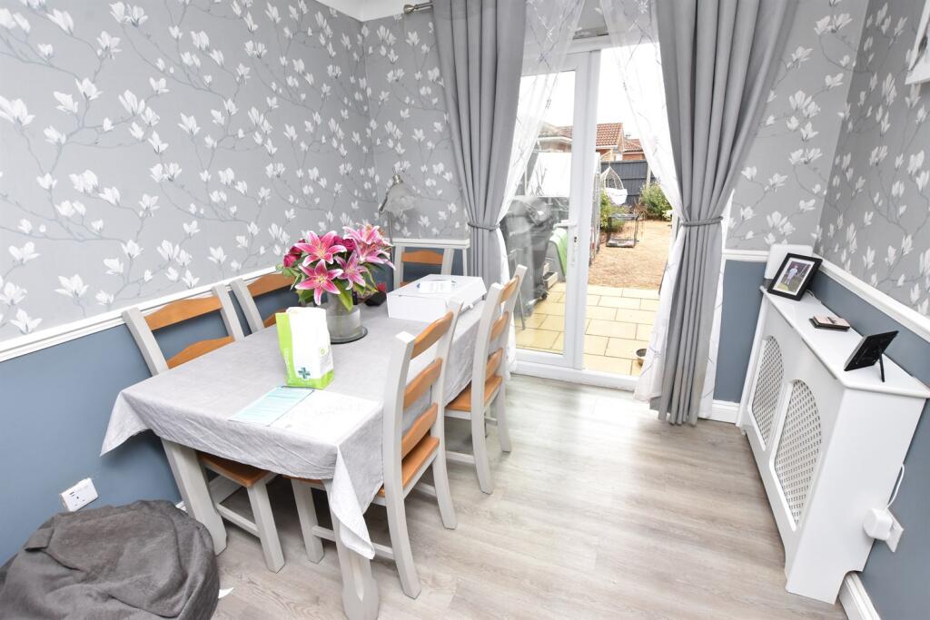 House in Nottingham - View 3