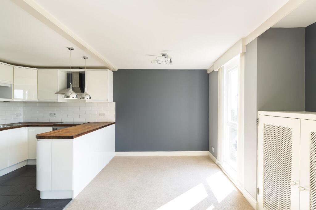 Apartment in Bristol, Leigh Woods - View 3