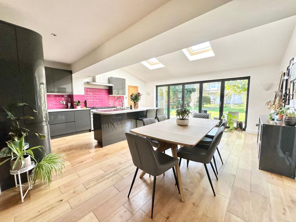 House in Bexhill-on-Sea, Collington - View 2