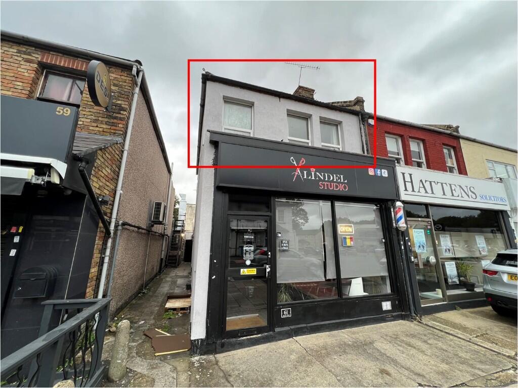 Main image of property: 1st Floor 61 Orsett Road, Grays, Essex, RM17 5HJ