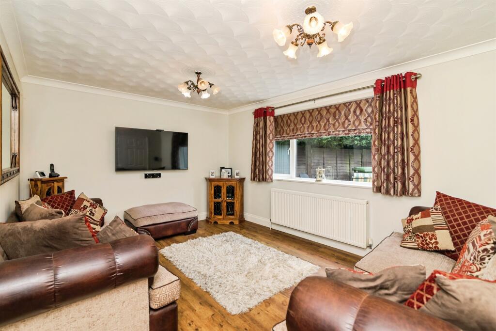 Murillo Drive, Lowestoft photo 3