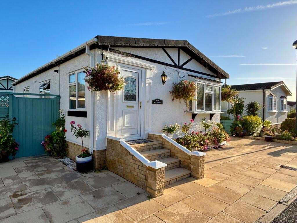 Main image of property: Childswickham Road, Broadway, Worcestershire, WR12