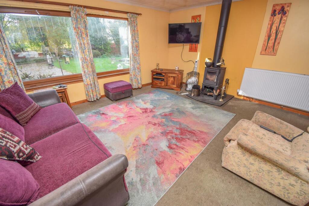 House in Perth - View 4