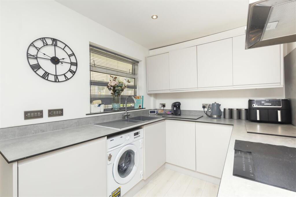 House in Preston - View 3