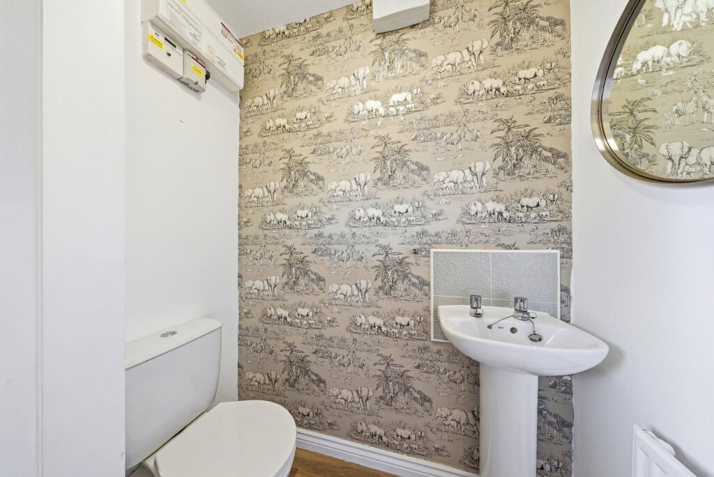 Carroll Close, Leigh, WN7 4BU photo 4