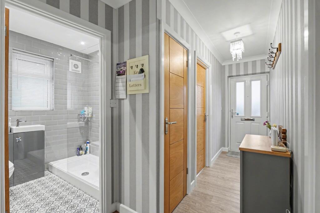 Bourne Grove, Sittingbourne, Kent, ME10 1SZ photo 3