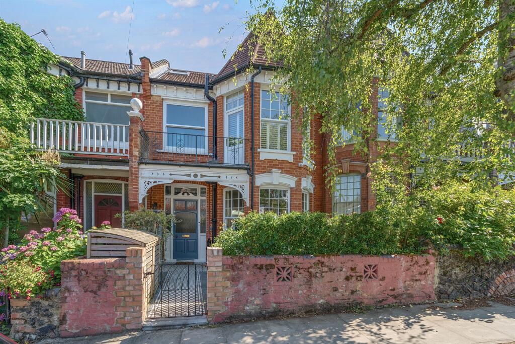 Main image of property: Woodside Road, London