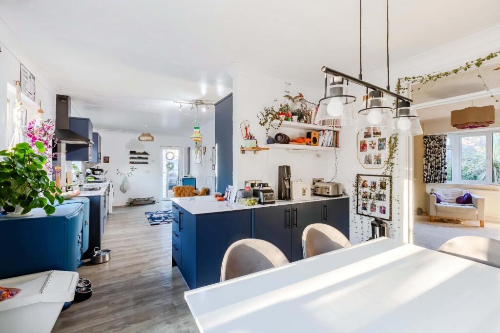 House in Brighton - View 2