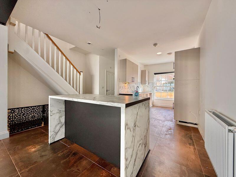 11, Octans Way, Sherford, Plymouth. Stylish Four-Bedroom Townhouse – Modern Living in Highly Desirable Sherford photo 4