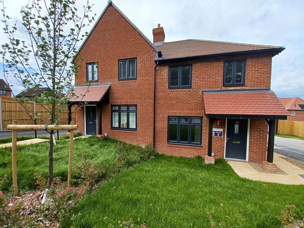 Main image of property: 90 Glynswood, High Wycombe