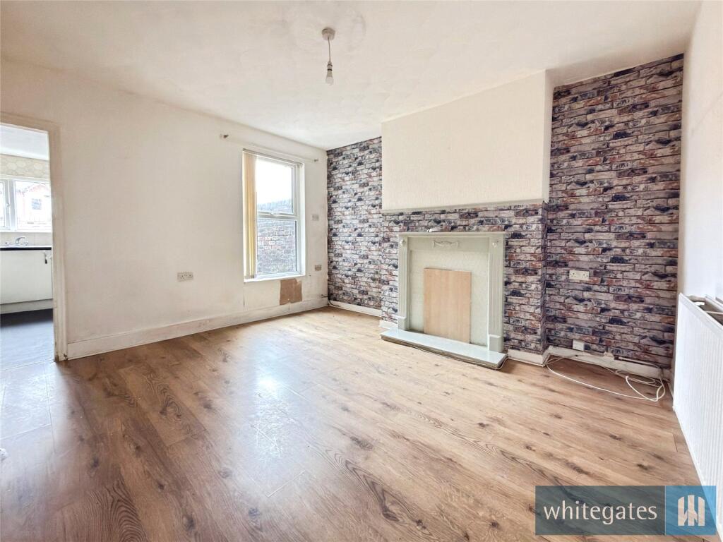 House in Sefton, Liverpool City Region - More
