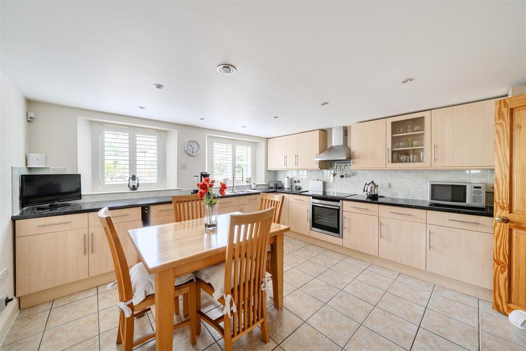 House in Haselbury Plucknett - View 2