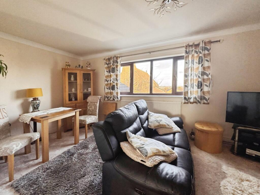 Chapel Court, Church Street, Hightown, WF15 photo 3