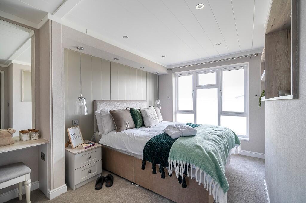 House in New Forest, Milford-on-Sea - View 5