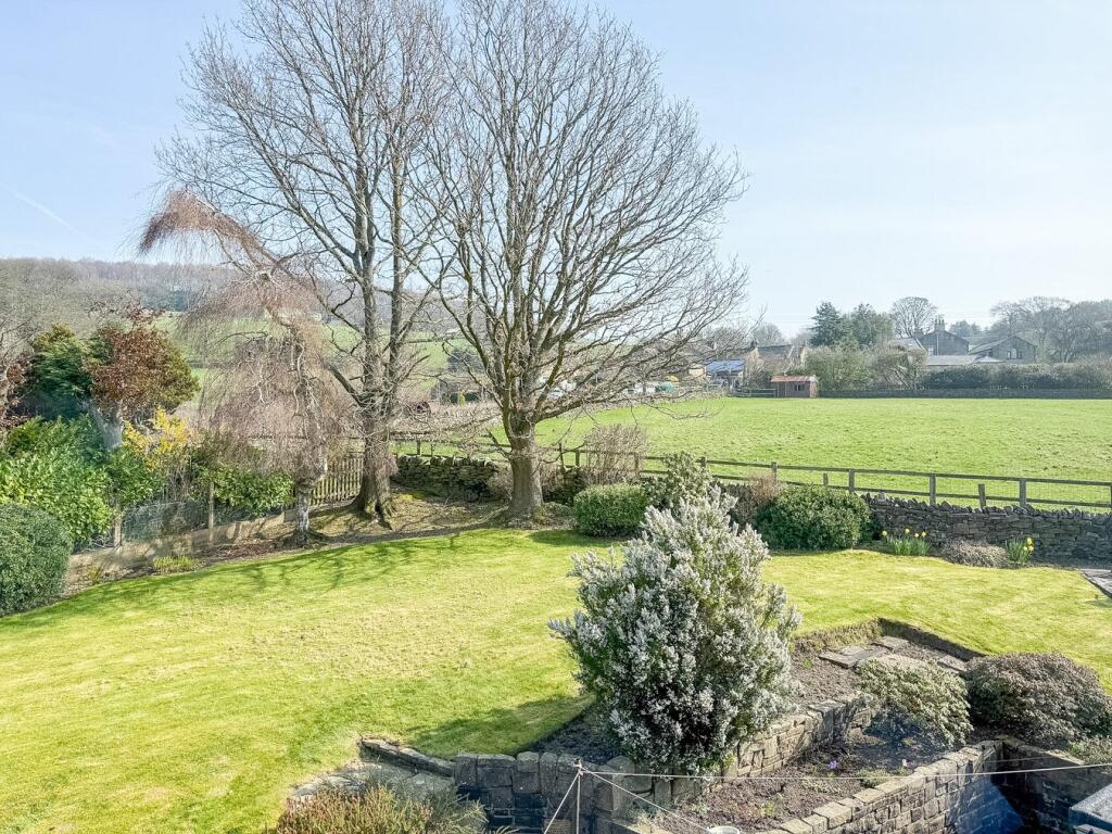 Westwood Avenue, Honley, Holmfirth, HD9 photo 2