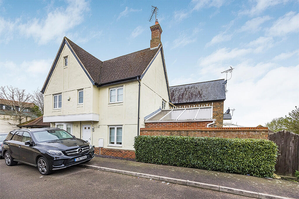 Main image of property: Willow Tree Close, RM4