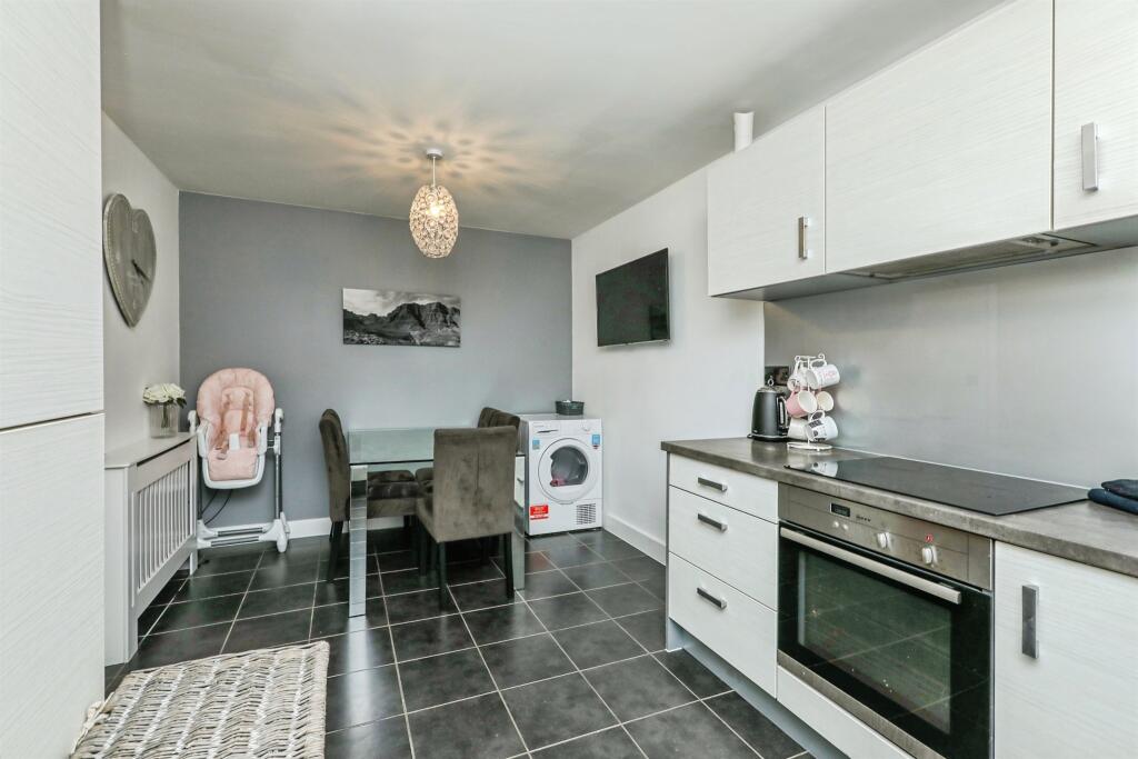 House in Rotherham, Wickersley - More