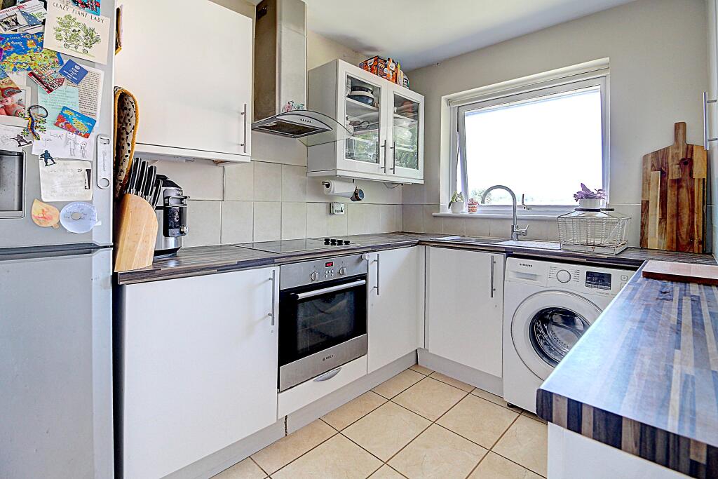 Elgar Close, Basingstoke, RG22 - View 3