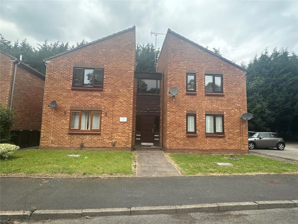 1-bed flat on Bloomsbury Grove, Birmingham, West Midlands, B14, £75,000