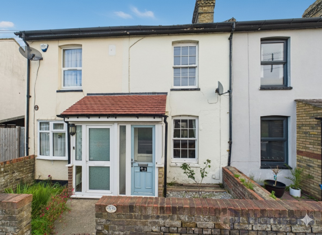 Main image of property: Sandown Cottages, London Road, Teynham, Kent, ME9 9JE
