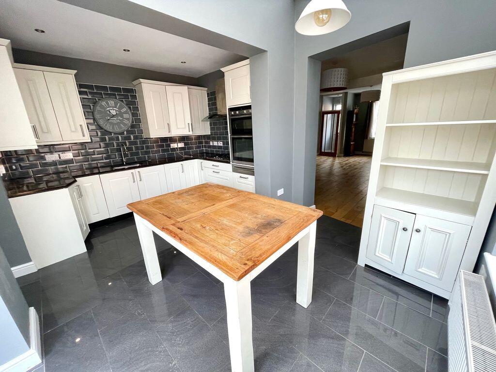 Bellevue Road, Wrexham photo 5
