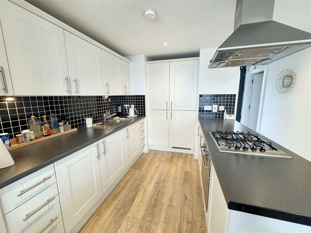 Apartment in London - View 3