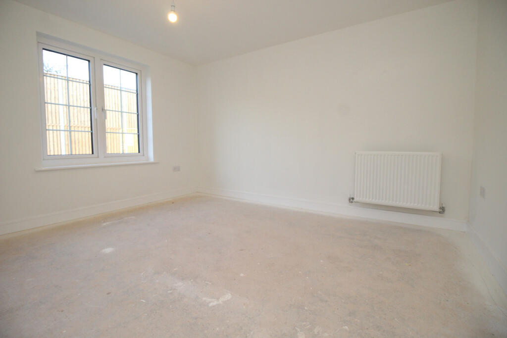 House in Stratford-on-Avon, Stratford-upon-Avon - View 2