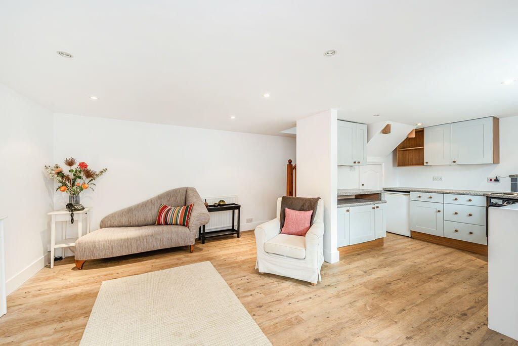 House in Chichester, Southbourne - View 5