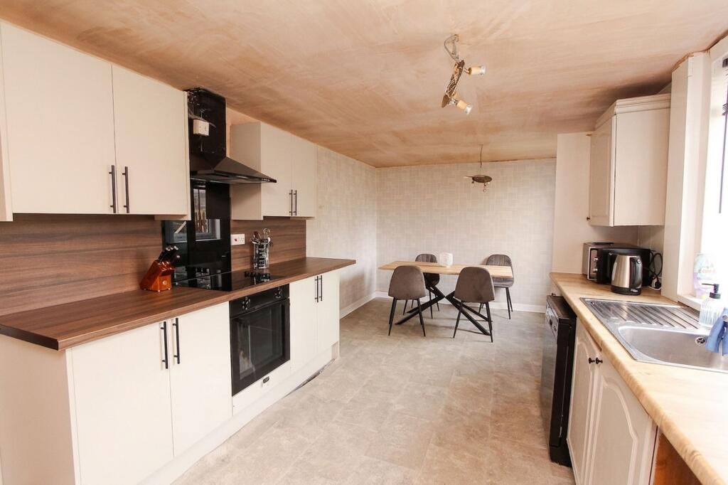 Fairhurst Road, Stranraer, DG9 photo 4