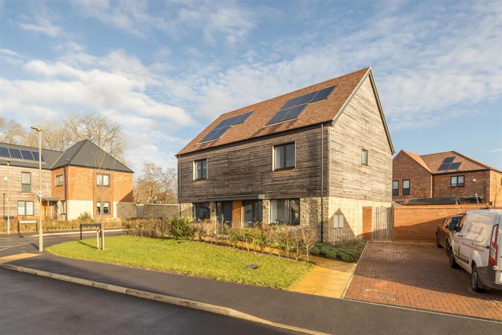 Main image of property: Buckle Place, Radley, Abingdon