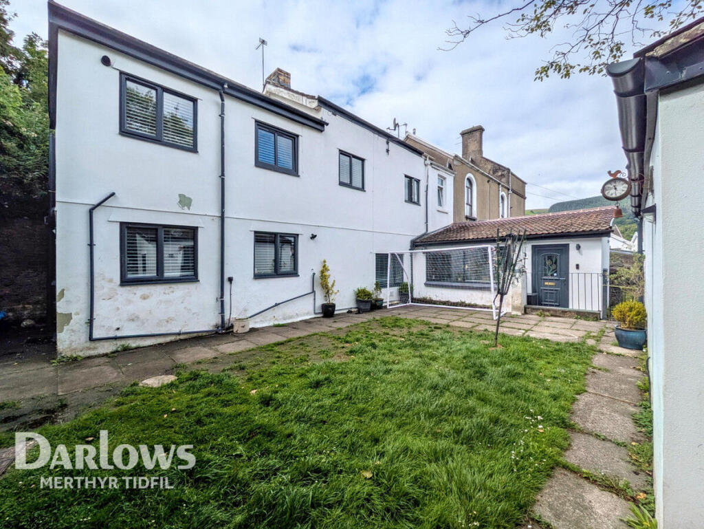 House in Abercanaid, Troed-y-rhiw - View 5