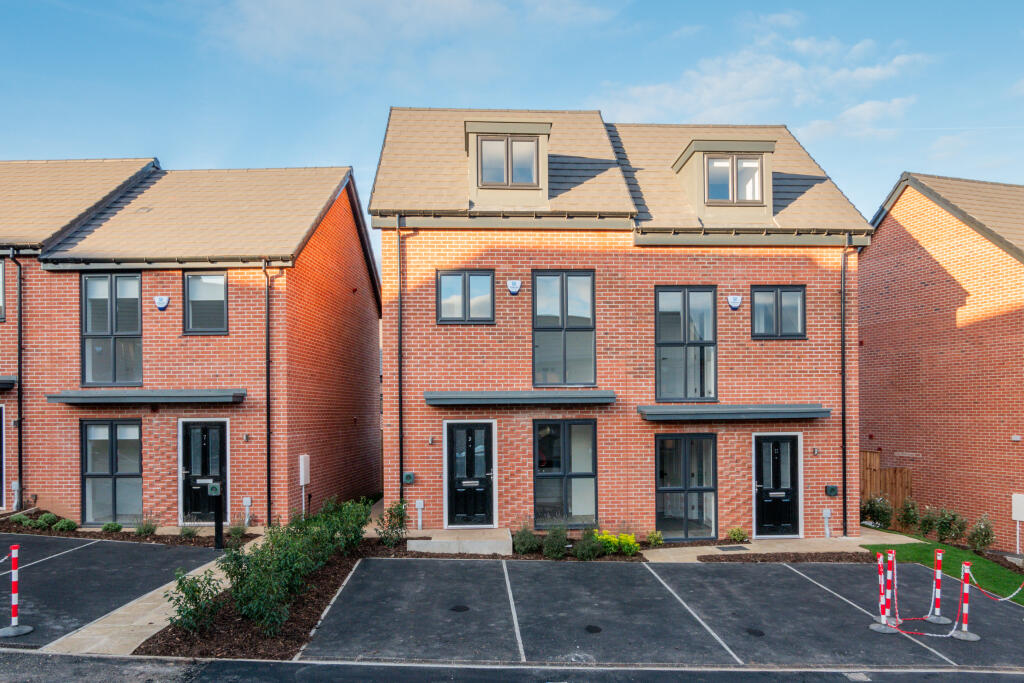 Main image of property: Walsh Fountain, Darwen, BB3 3UH