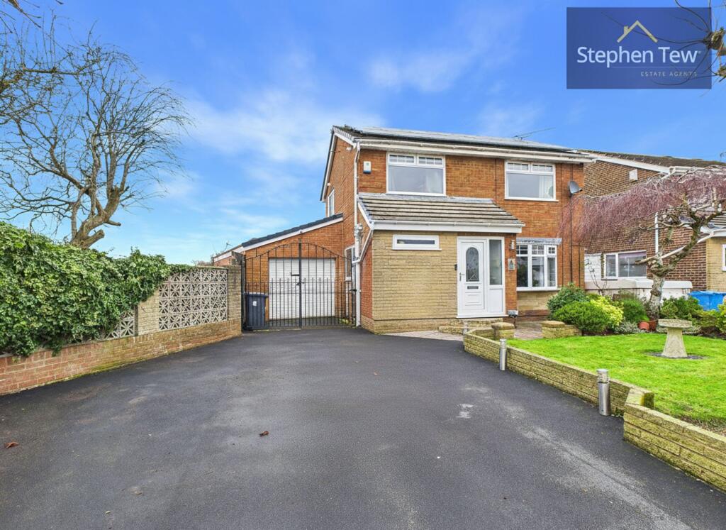 Main image of property: The Nook, Staining, FY3