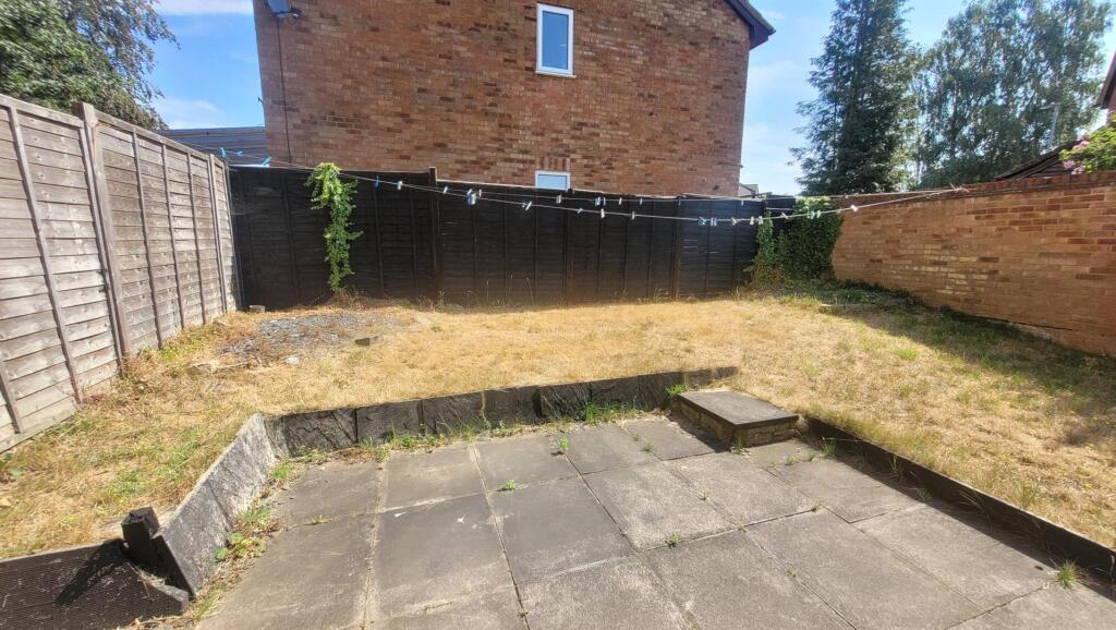House in Northampton, Overstone Lodge - View 3