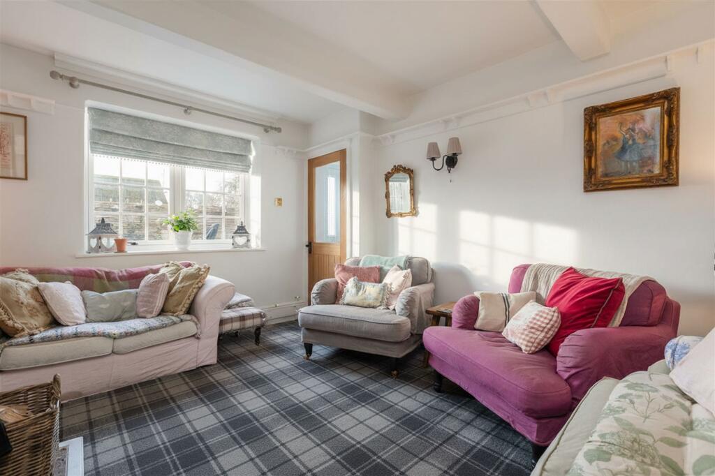 House in York, Thornton-le-Dale - More