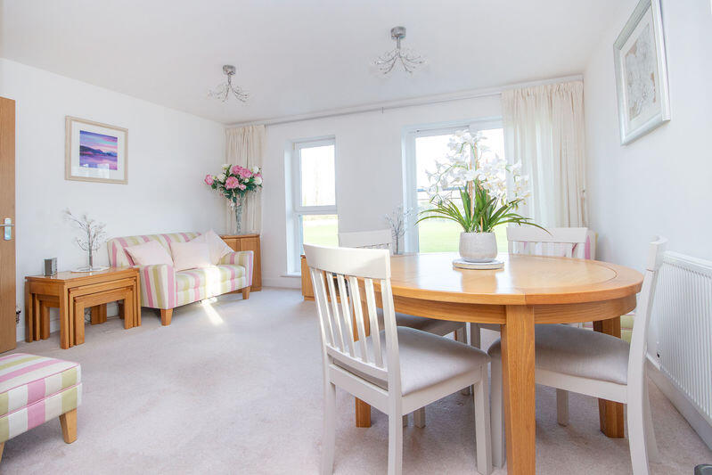 Brunswick Place, Totton photo 3