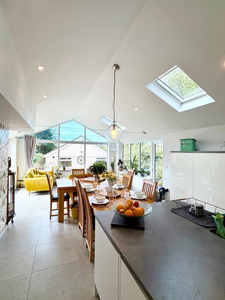 House in Swindon, Rodbourne Cheney - View 4
