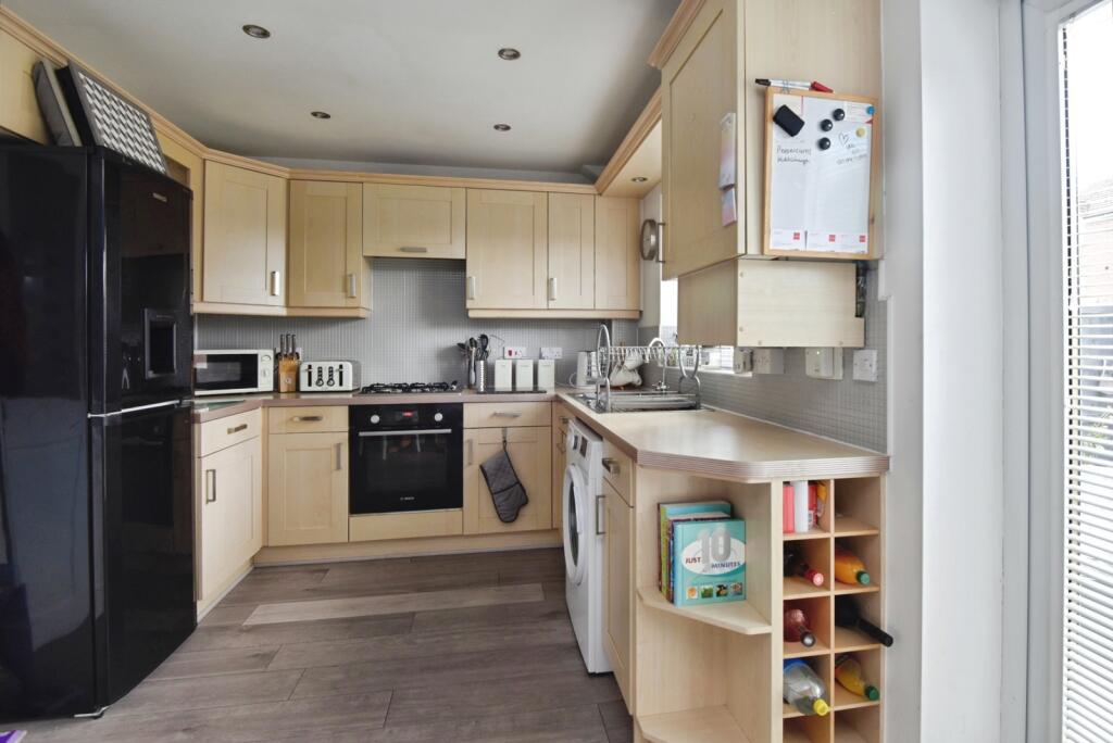 Crown Drive, Malkins Bank, Sandbach, Cheshire, CW11 photo 4