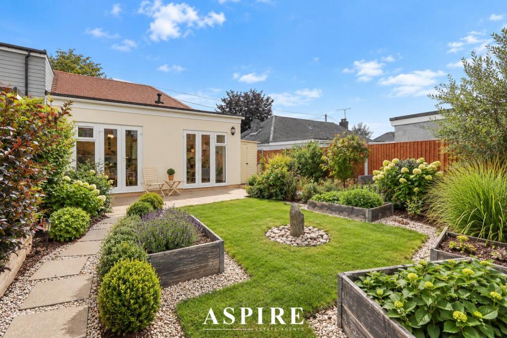 House in Southend-on-Sea - View 3