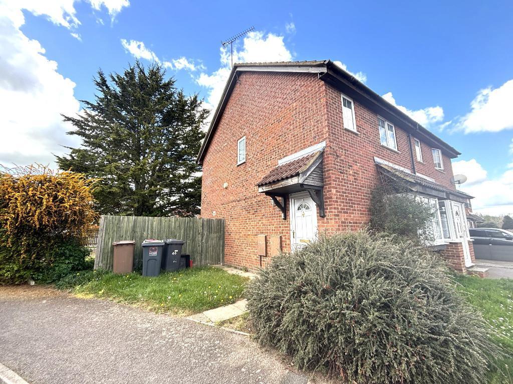 Main image of property: Fieldfare Green, Birds Estate, Luton, Bedfordshire, LU4 0YB