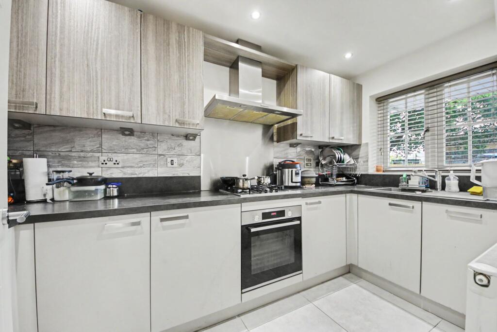 House in Southampton - View 3