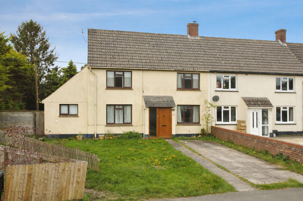 Main image of property: The Crescent, Pewsey, SN9