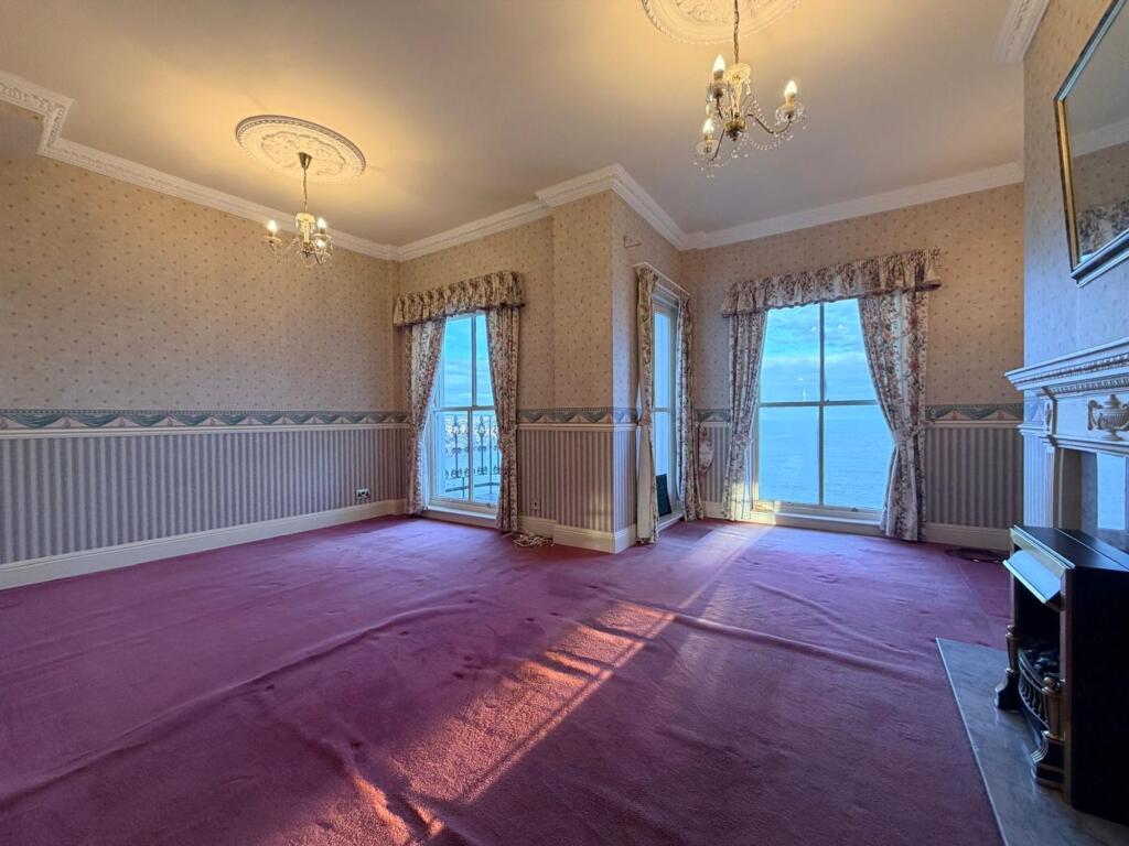 Esplanade, Scarborough, YO11 - View 6