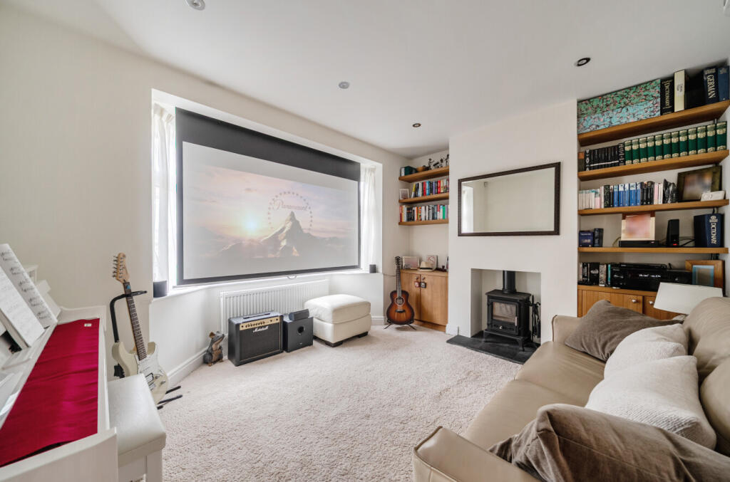 House in London - View 5