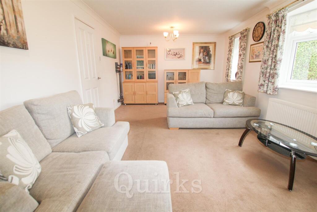 Redwing Drive, Billericay photo 2
