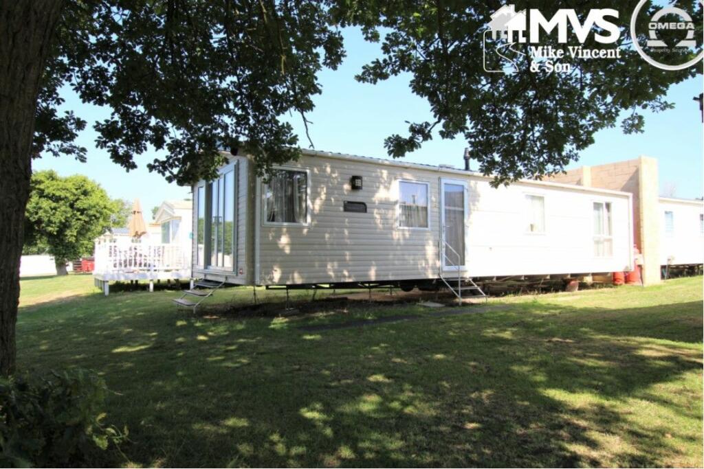 2-bed other on Highfield Grange Holiday Park, London Road, Clacton-on-Sea, £30,000