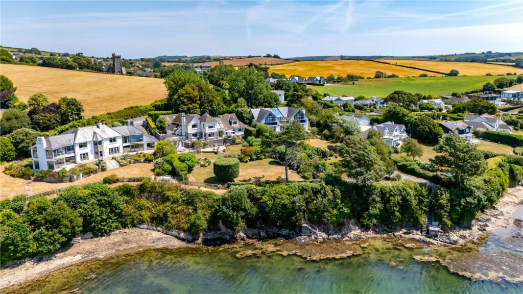 Main image of property: Curlew Drive, West Charleton, Kingsbridge, Devon, TQ7