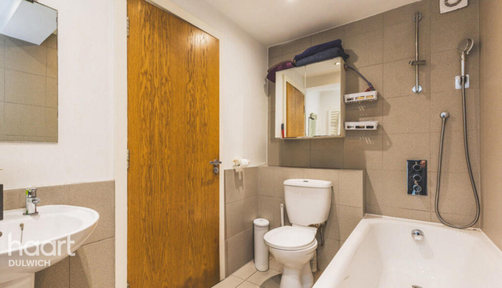Apartment in London - More