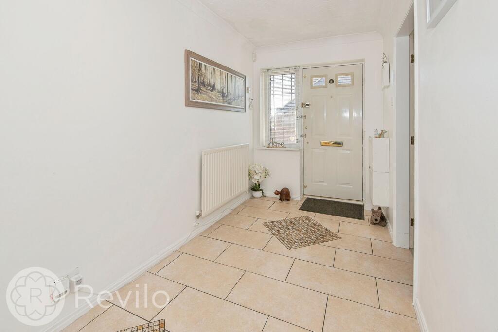 Burnet Close, Rochdale, OL16 photo 4